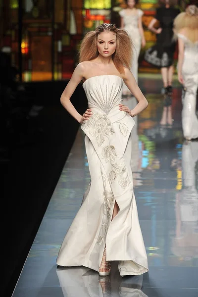 Look 26